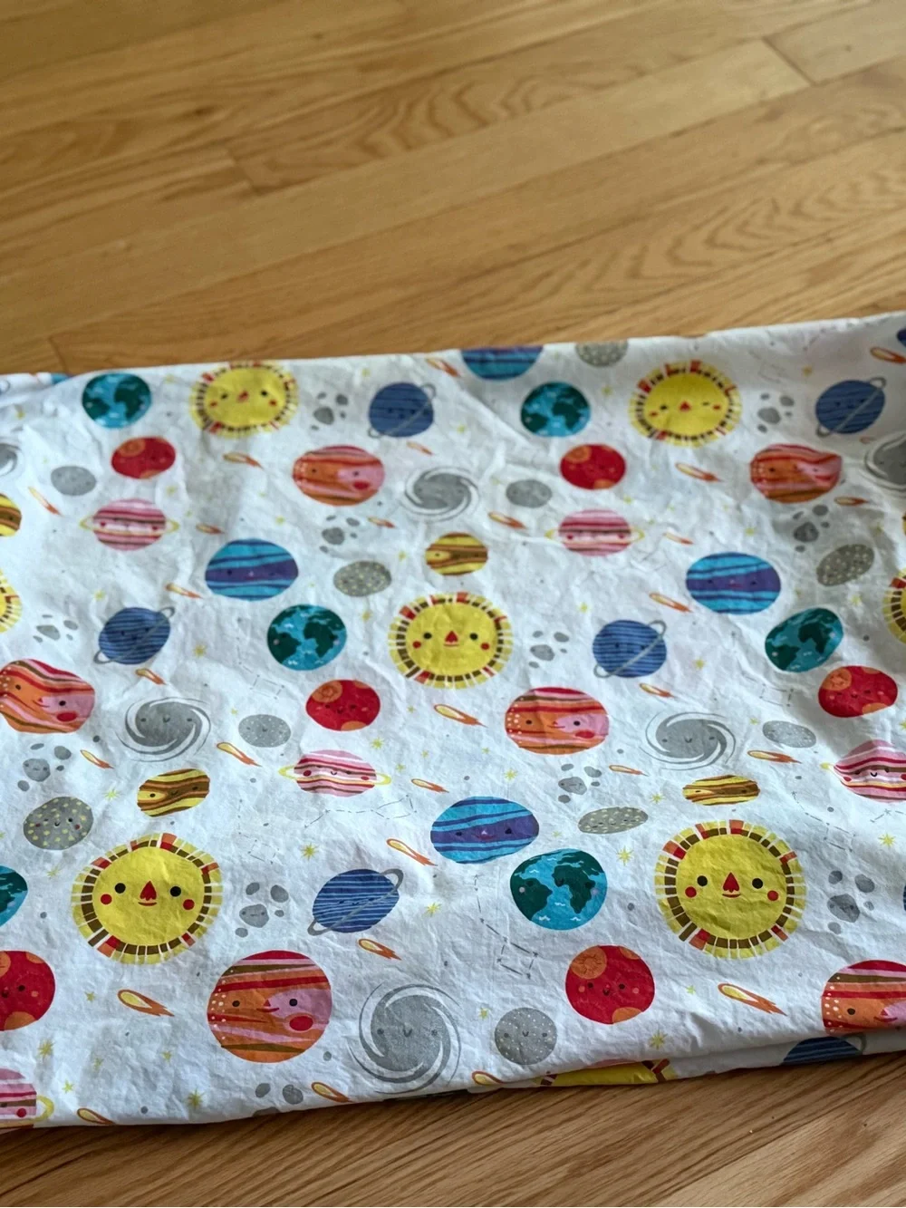 Crate & Barrel /Crate & Kids Organic Outer Space planets Sun crib toddler sheet
